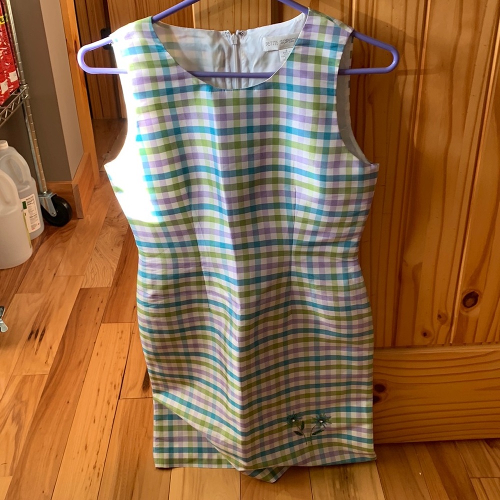 Petite Sophisticate dress. Size 0. Perfect Easter dress.